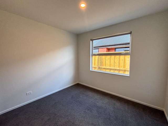 28 Estival Drive 11103_4