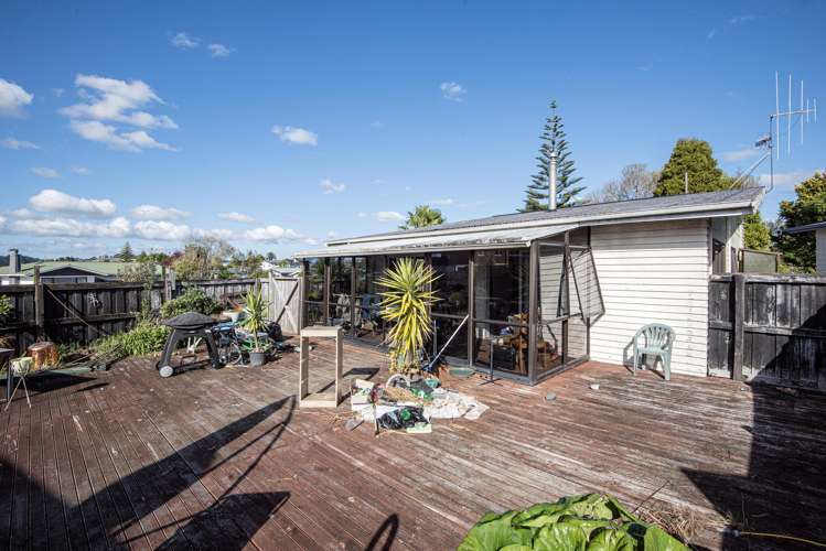 24 Manapouri Street Tikipunga_11