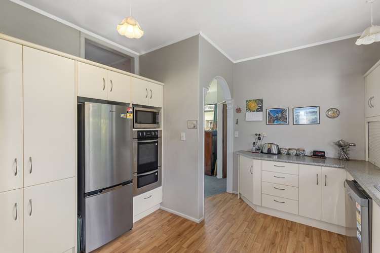 17 Trinity Avenue Epuni_6