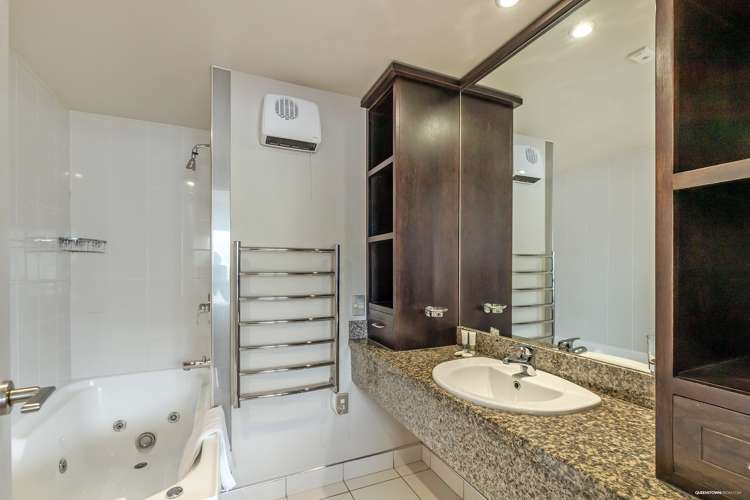 22/643 Frankton Road Queenstown_9