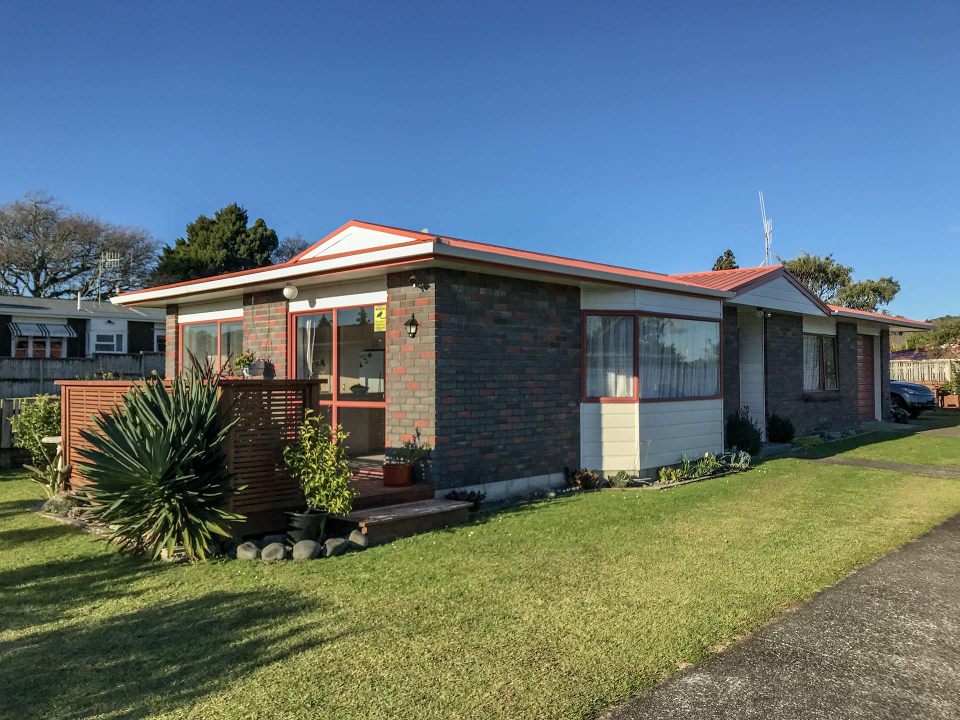 122unit Kenny Street Waihi_0