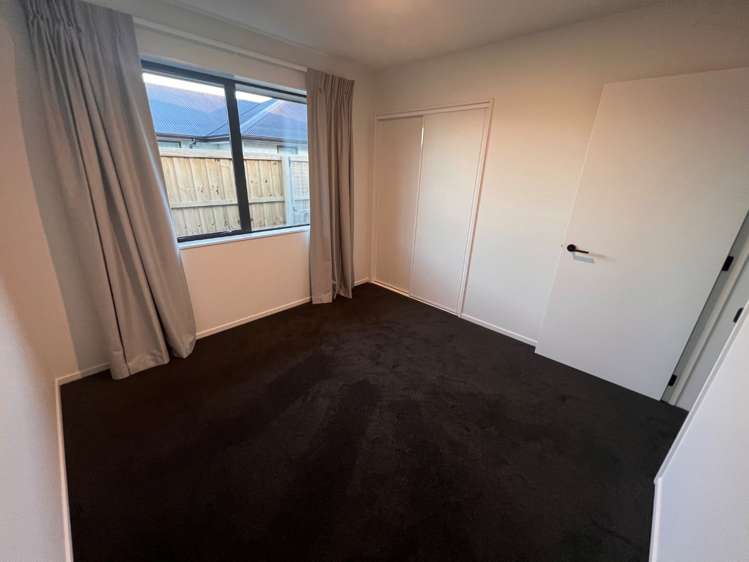 13 Sandhill Drive 11103_9