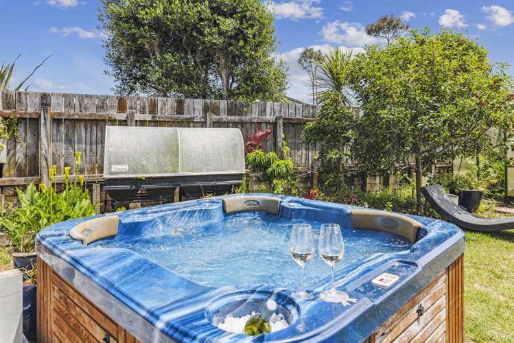 8 Norna Grove Waikawa Beach_23