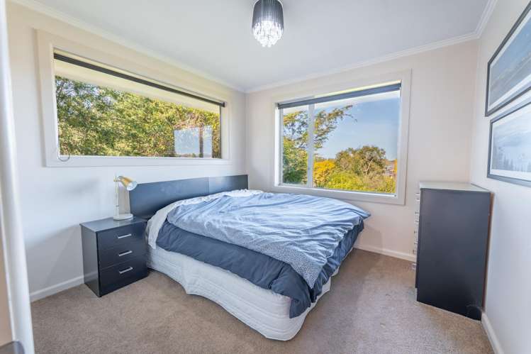24 Hill View Crescent Highfield_17