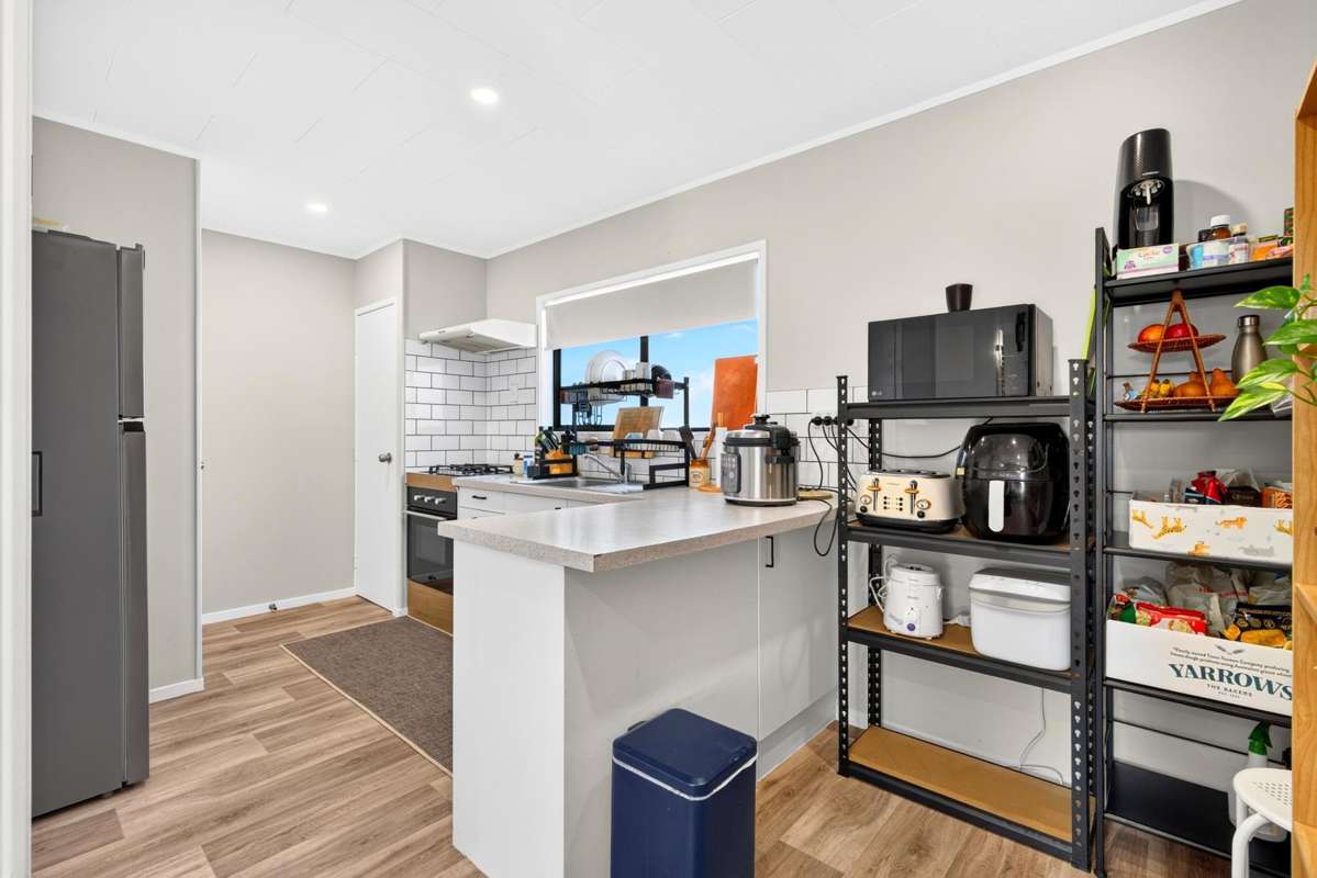 3 Huruhuru Road_2