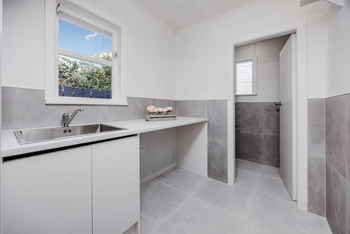 2/174 Russell Road_5