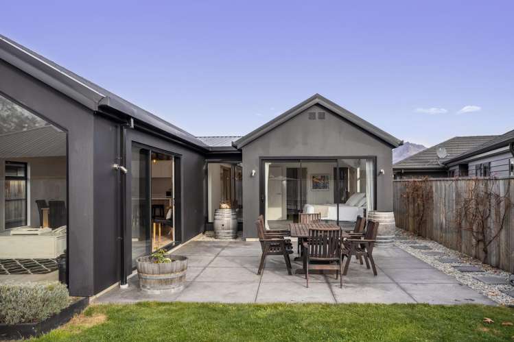 16 Leicester Street Jacks Point_13