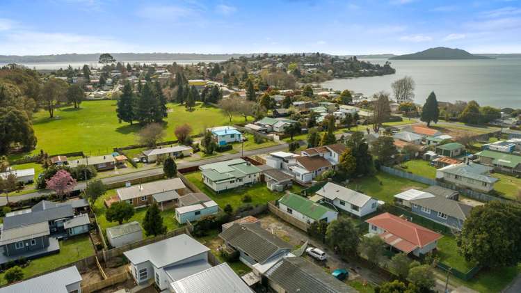 11b Ian Street Koutu_15