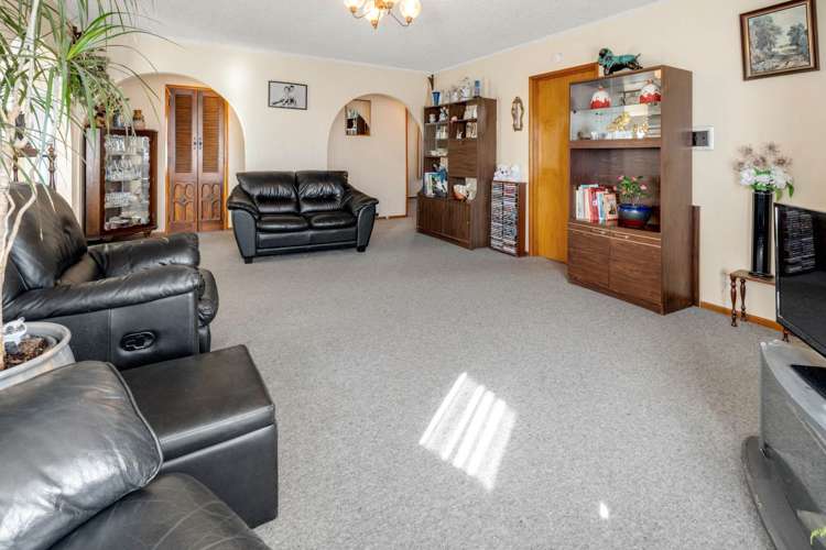 8 Gardiner Grove Mangere East_9