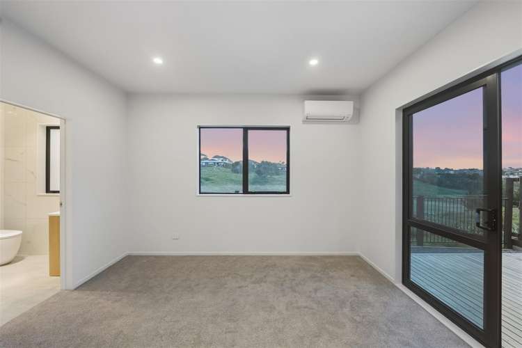 50 Whakairo Crescent Gulf Harbour_28