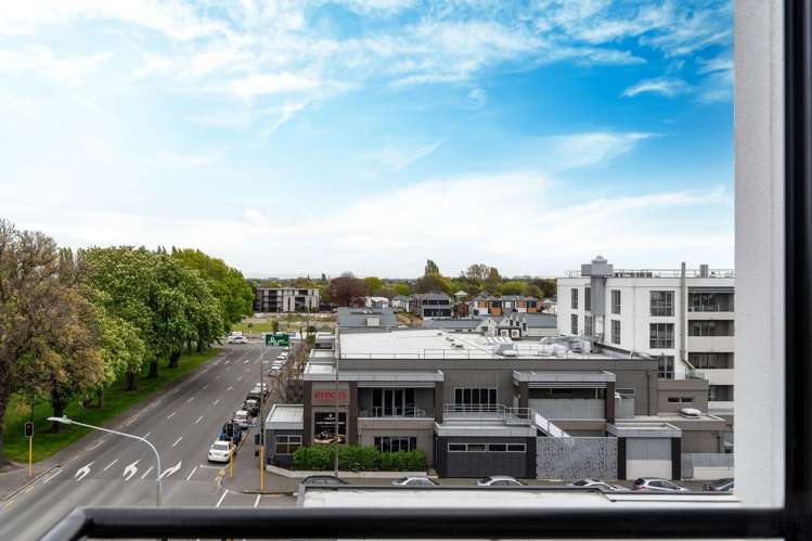 501/12 Latimer Square Christchurch Central_16