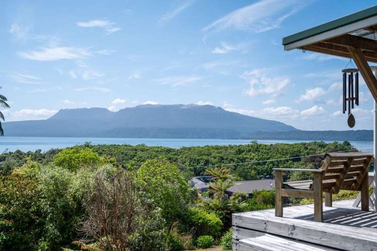 84-86 Spencer Road Lake Tarawera_4