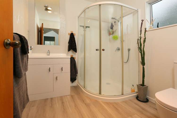 1/24 Abbotleigh Avenue Te Atatu Peninsula_7