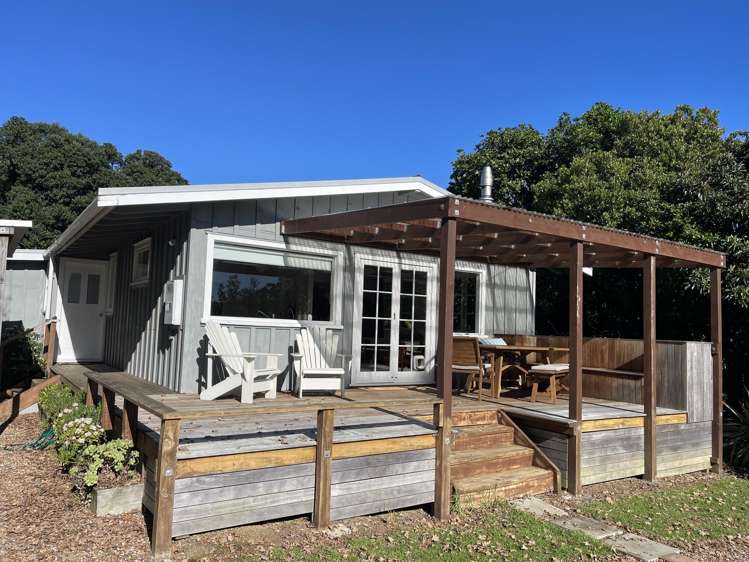 11 Putiki Road Ostend_14