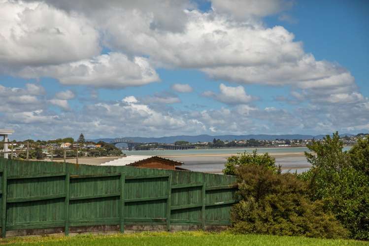 47 Hillary Crescent Belmont_1