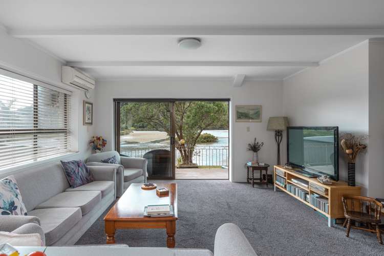 6 Waiwera Road_2