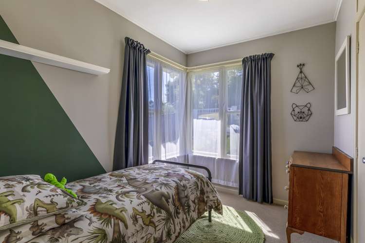 52 Sylvan Crescent Te Atatu South_14