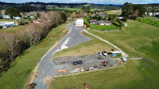 Yard 3,31 Jeffs Road, Dairy Flat Dairy Flat_1