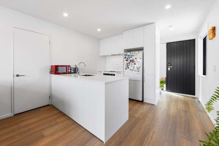 27B Sumner Street 10222_3