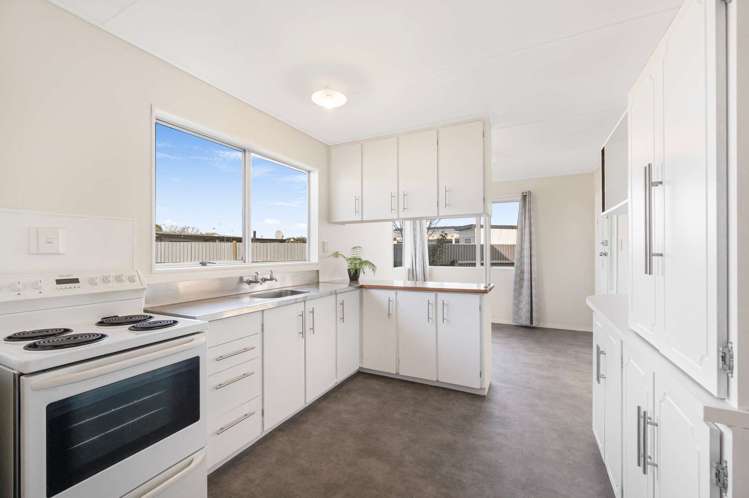 17 Tait Drive Greenmeadows_6