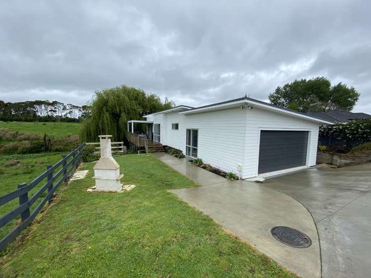 14 Henry Lane Patumahoe_0