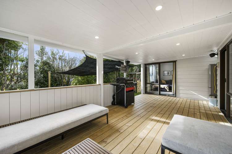 7 Leaming Place Clarks Beach_16