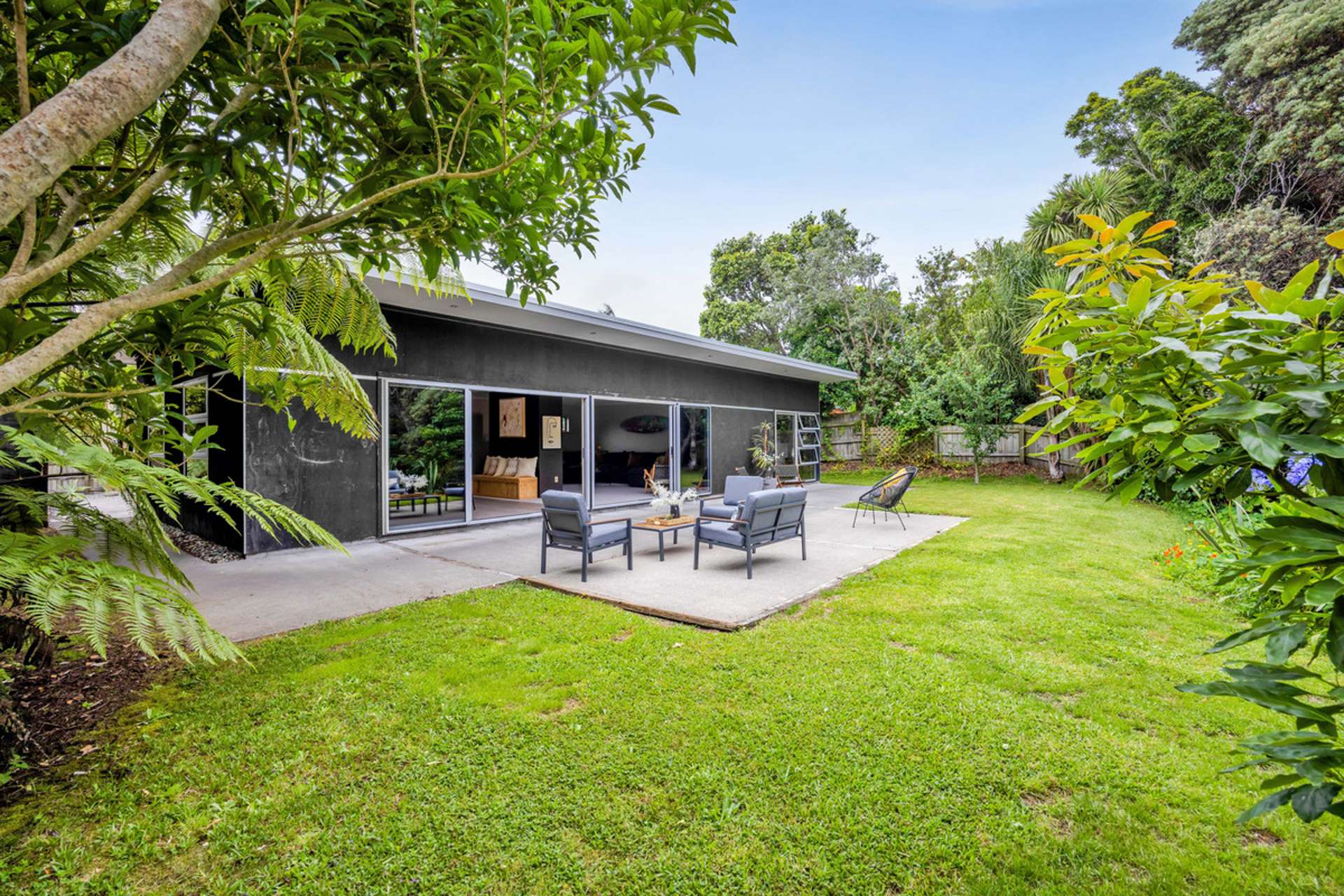 72e Wairau Road Oakura_0