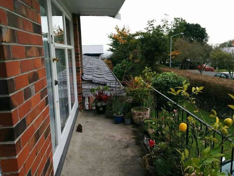 2/15 Woodford Road Mount Eden_7