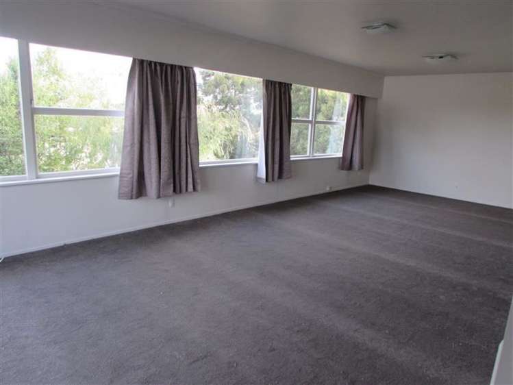 5 Barker Rise Northcross_14