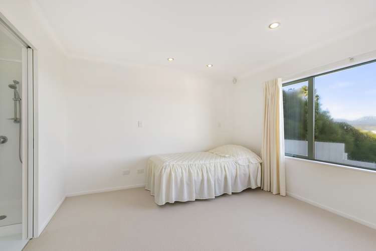 14a Arahanga Grove Maupuia_8