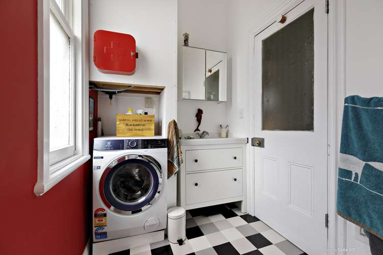 75 Mein Street Newtown_12