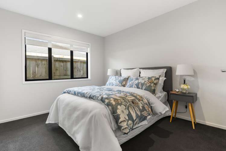 8 Opouatu Avenue Glenbrook_18