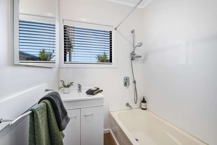 30 Foster Crescent Snells Beach_12