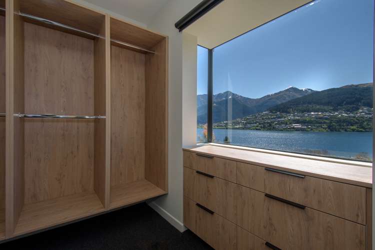 548 Peninsula Road Kelvin Heights_11