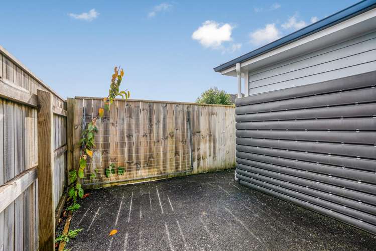 3 Henrietta Maxwell Grove Wainuiomata_17