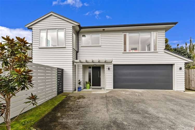 2/10 Webb Place Forrest Hill_16