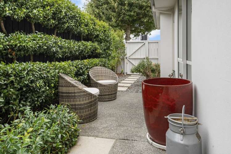 36 Applefield Court Northwood_28