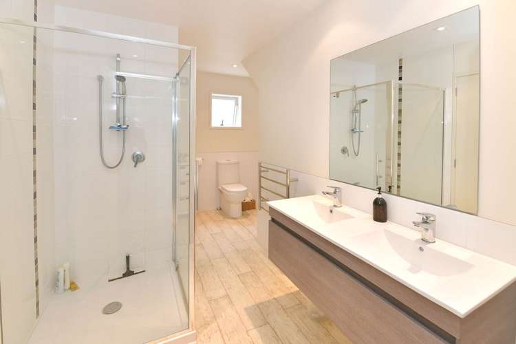 286 Alec Craig Way Gulf Harbour_13