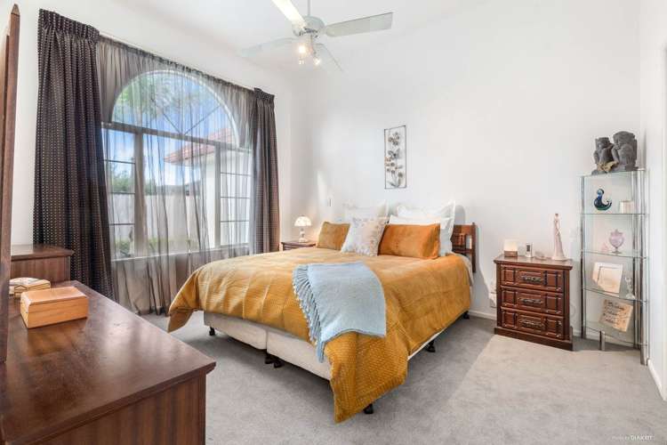 12 Lothian Brae Wattle Downs_13