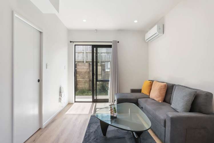 2/285 Te Atatu Road_5
