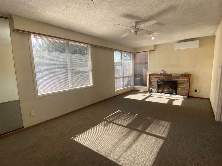 9 Sutton Avenue Mangere East_4