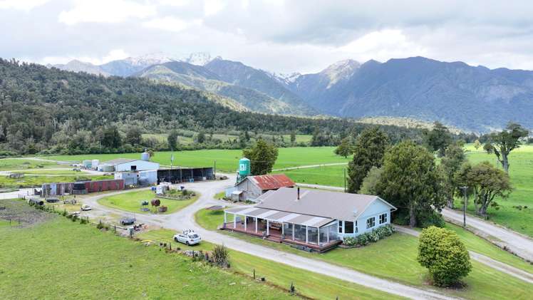 1627 Whataroa Highway Whataroa_2