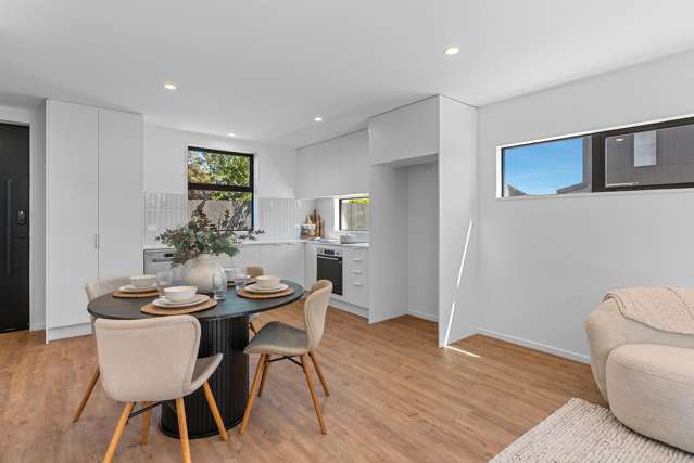 1-4/15 Feilding Street Addington_4