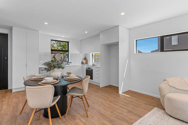 1-4/15 Feilding Street Addington_4