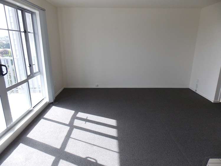 2c/3 Keystone Avenue Mount Roskill_3