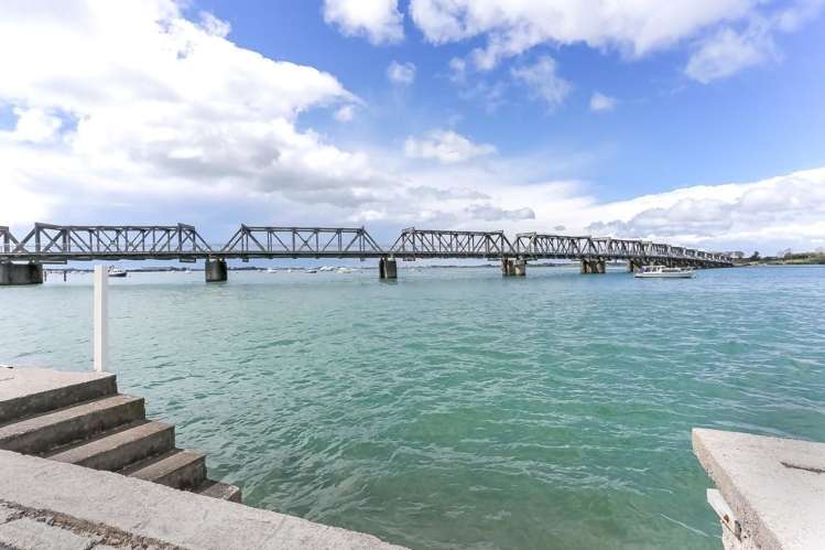 2/2 Elizabeth Street Tauranga Central_8