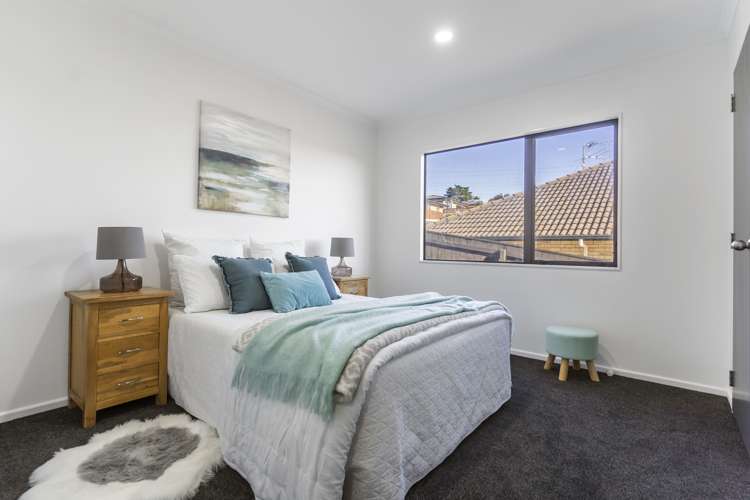 13 Arrowsmith Drive Clover Park_12