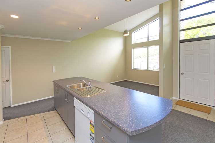 88d Brian Crescent Stanmore Bay_6