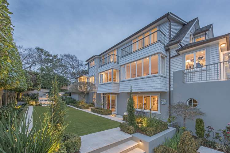 3 Garden Road_0