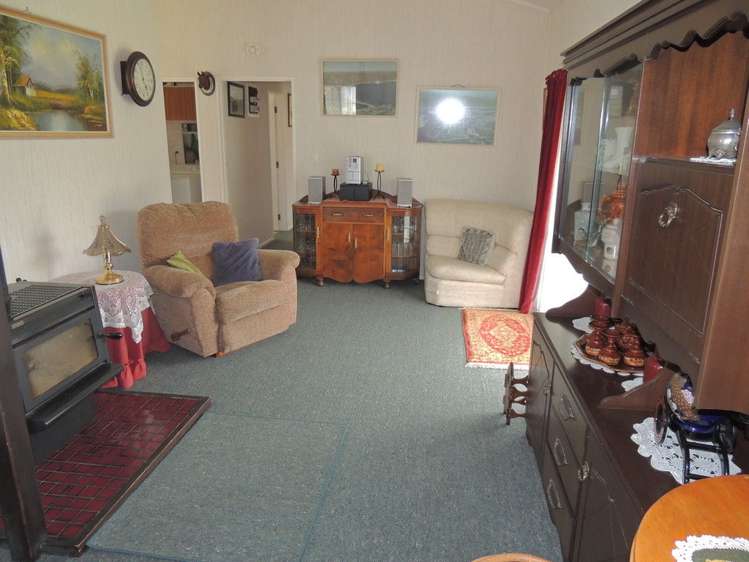 11 Ratau Street Mahia_16